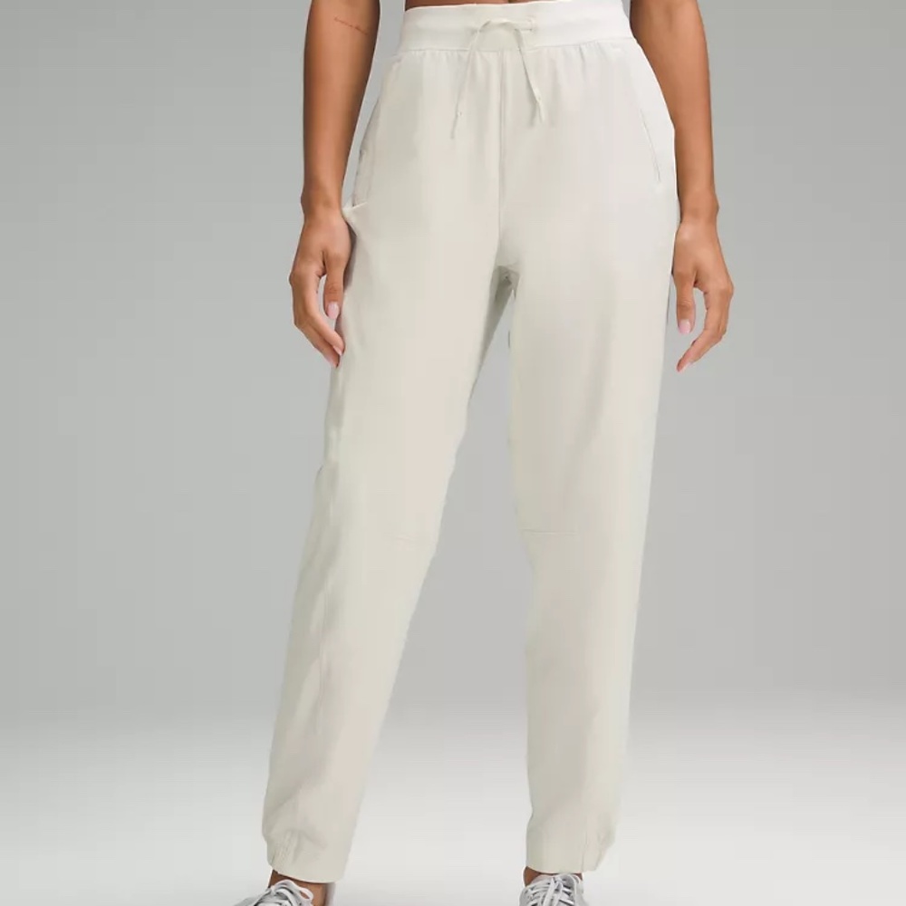 Lululemon License to Train High-Rise Pant